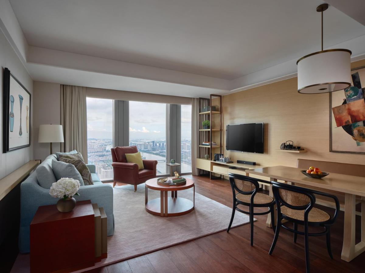 Rosewood Guangzhou, Enjoy Free Shuttle Bus Service Between The Hotel And The Canton Fair Complex During The Canton Fair Exterior foto